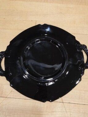 Vintage LE Smith Mt Pleasant Black Amethyst Handled Plate 8 inch